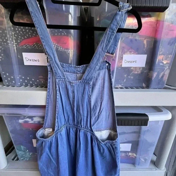 Light Wide Leg Overalls - Medium - Picture 4 of 6